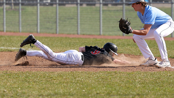 5-4-23 VARSITY vs. Sun Prairie West  (37)