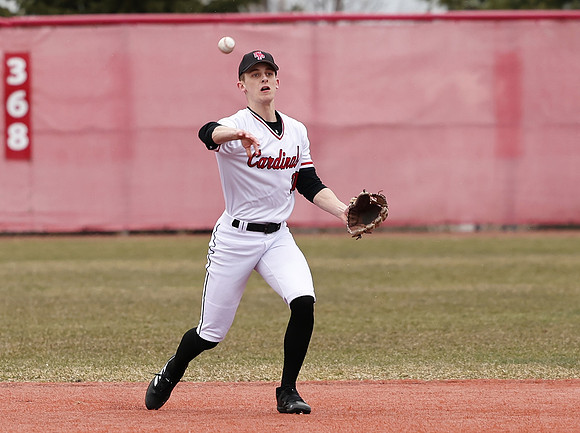 10 Evan Richmond  (3)