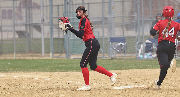 4-22-23 VARSITY vs. Wisconsin Rapids   (210)