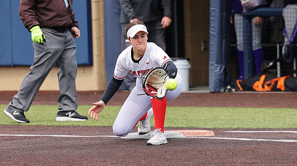 10 Kaylie Frydenlund  (102)