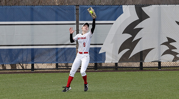 6 Carly Gross  (78)