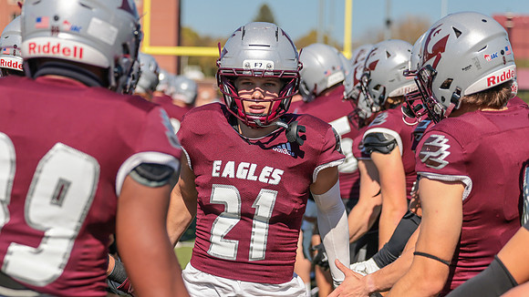 10-10-26 EAGLES vs. UW Whitewater (952)