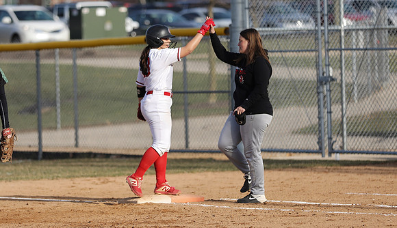 VARSITY vs. Madison Memorial 4-19-22 -PARENTS DAY   (112)