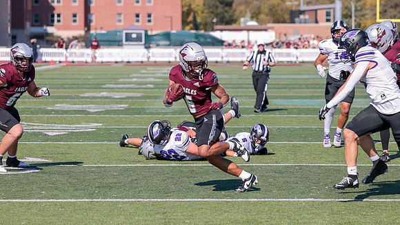 6 Najeh Mitchell (26)