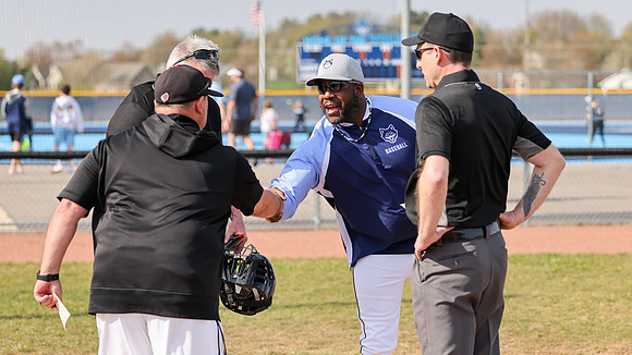 Coach Quentin Travis  (2)