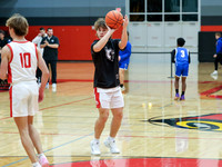 13 Josh Manke (21)
