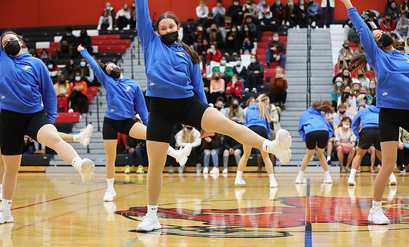 1-21-22 VARSITY Dance at Varsity Basketball Game  (65)
