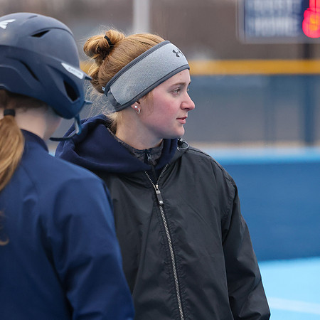 Coach Maddie Gardner (9)