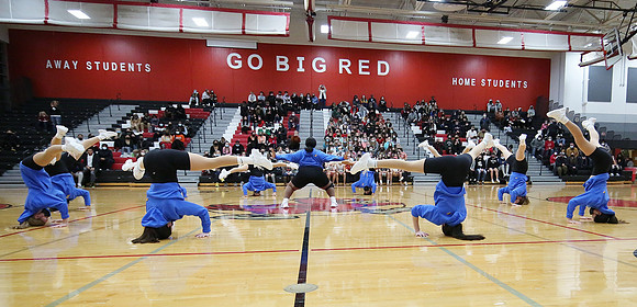 1-21-22 VARSITY Dance at Varsity Basketball Game  (27)