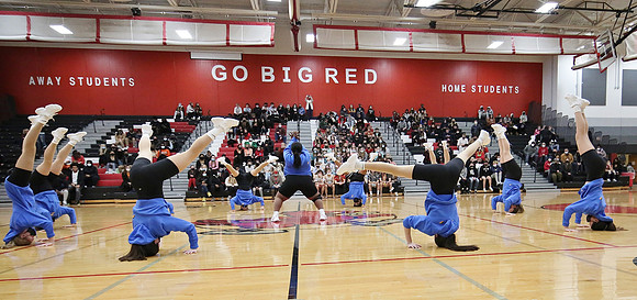 1-21-22 VARSITY Dance at Varsity Basketball Game  (26)