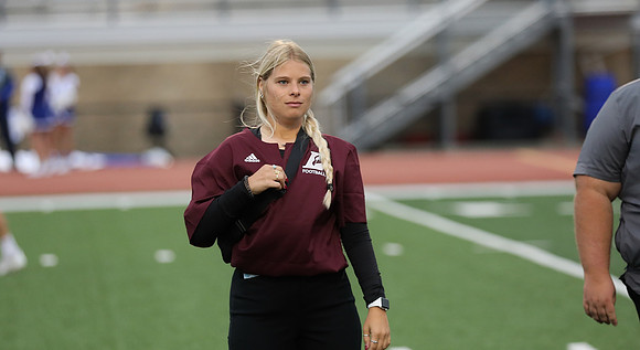 COACH Kelly Cline  (4)