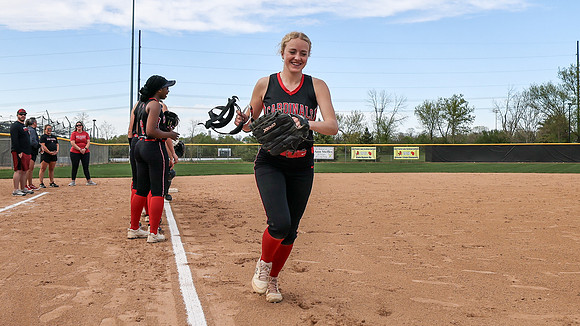 2 McKenna Gross (29)