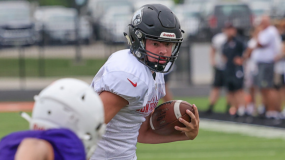 8-11-23 Varsity Scrimmage vs. Stoughton, Kettle Morain, Grafton  (22)