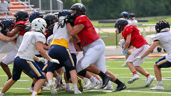 8-11-23 Varsity Scrimmage vs. Stoughton, Kettle Morain, Grafton  (99)