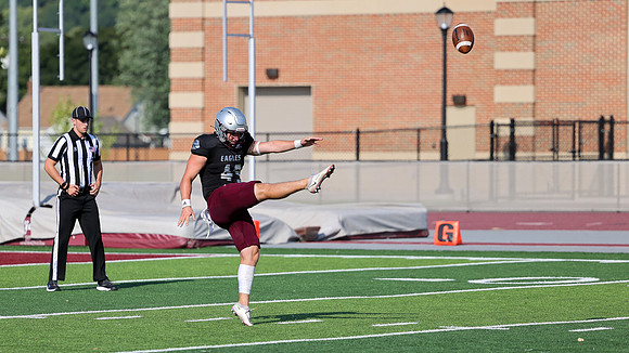8-19-23 EAGLES Scrimmage   (16)