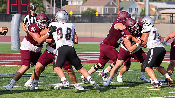 8-19-23 EAGLES Scrimmage   (29)