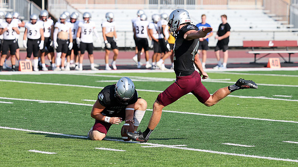 8-19-23 EAGLES Scrimmage   (71)