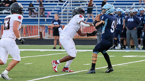 9 Curtis Johnson (14)