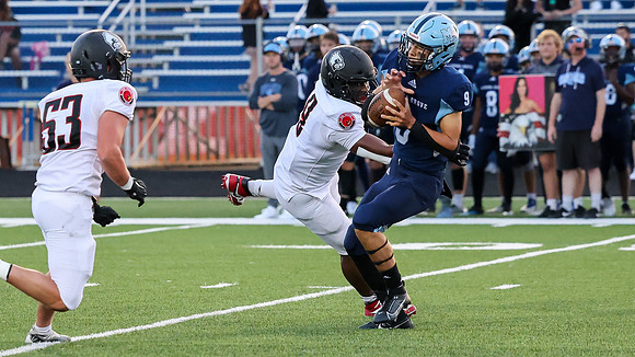 9 Curtis Johnson (17)