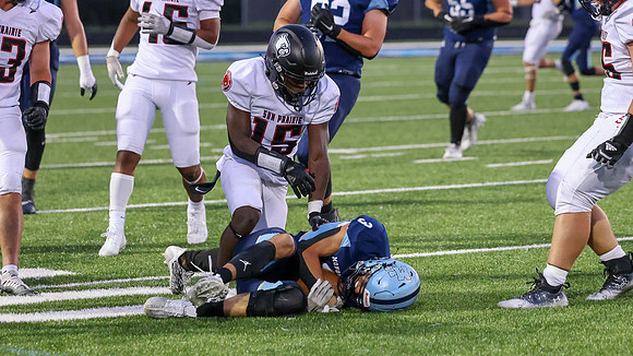 15 AJ Colvin (6)