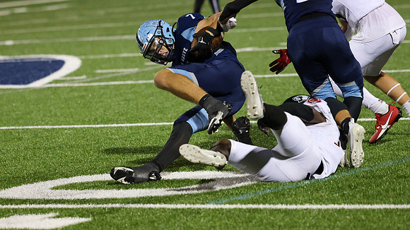 15 AJ Colvin (10)