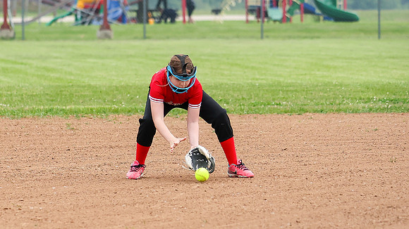 6-10-25 Ariella Softball Game (21)