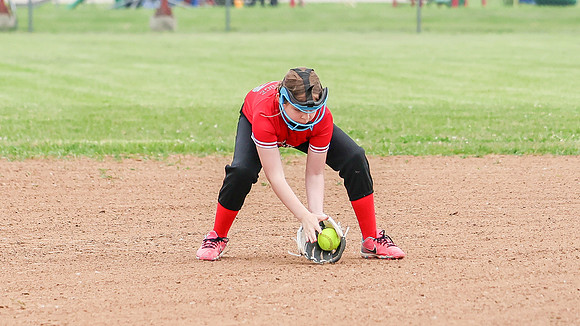 6-10-25 Ariella Softball Game (24) - Copy