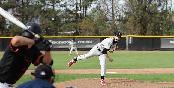18 Ethan Petsch (28)