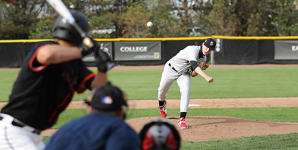 18 Ethan Petsch (39)
