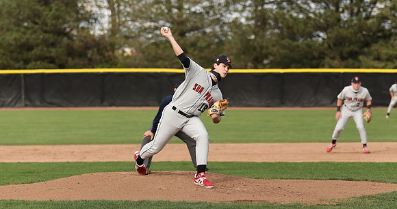 18 Ethan Petsch (45)