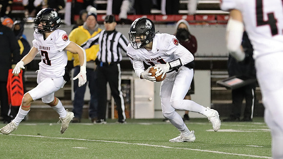 11 Evan Richmond (1)