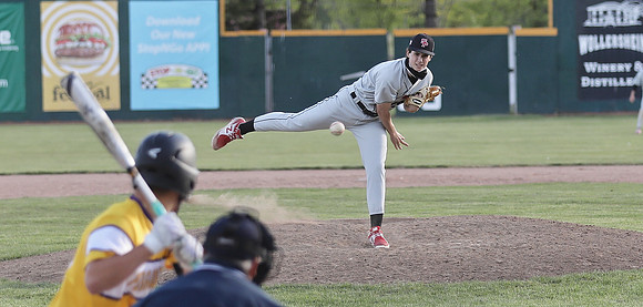 18 Ethan Petsch (6)