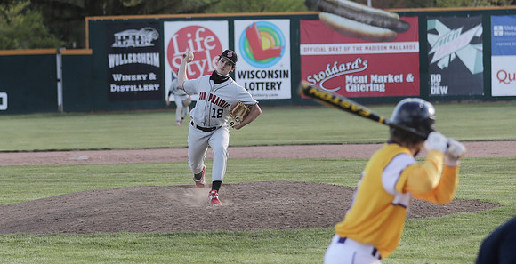 18 Ethan Petsch (8)