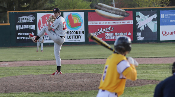 18 Ethan Petsch (20)