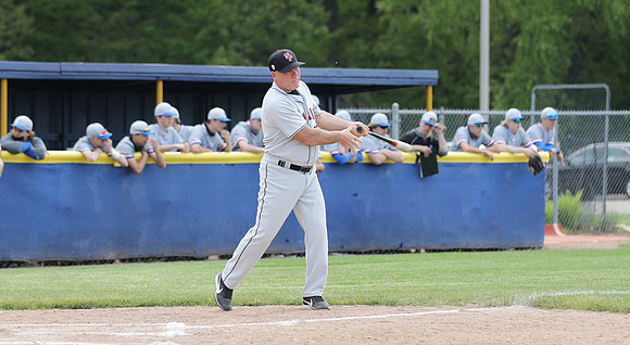 2021 Coach Rob Hamilton (5)