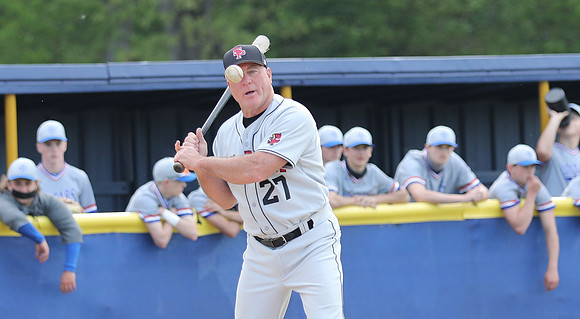 2021 Coach Rob Hamilton (17)
