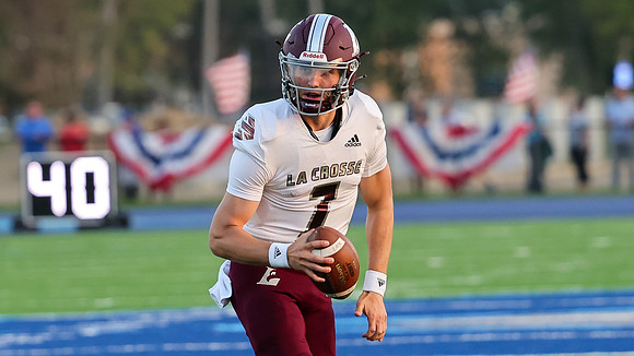7 Zach Weir (11)