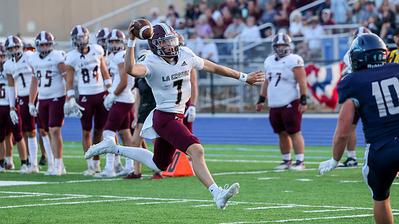 7 Zach Weir (14)