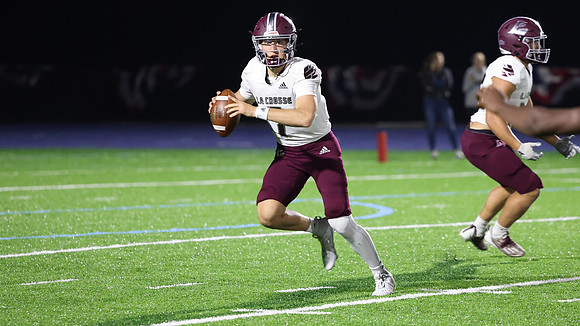 7 Zach Weir (20)