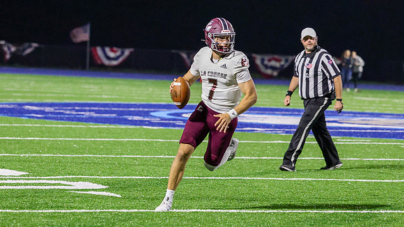 7 Zach Weir (24)