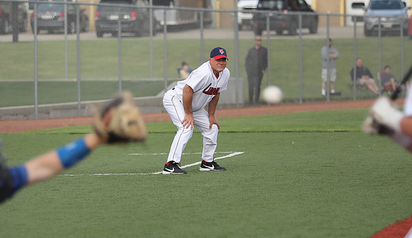 Coach Rob Hamilton (3)