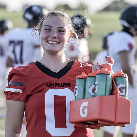 Manager Tayler Baker  (2)