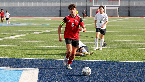 8 Landon Holman (25)