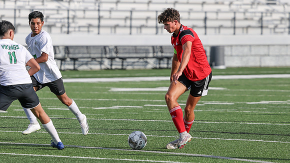 8 Landon Holman (44)