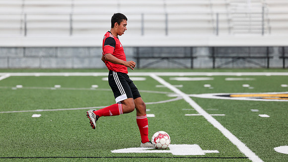 9 Caleb Gilman (7)