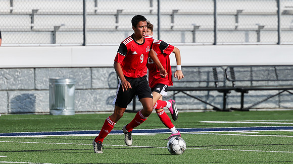 9 Caleb Gilman (15)