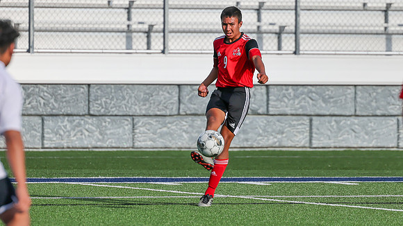 9 Caleb Gilman (21)