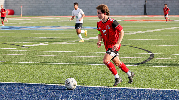 10 Lucas Albright (34)
