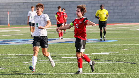 10 Lucas Albright (54)