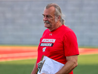 Coach Neil Gilmore (11)